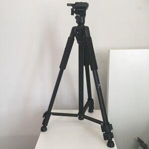 Xit XT60TRB 60-Inch Pro Series Full Size Camera/Video Tripod Missing 1 Screw‎